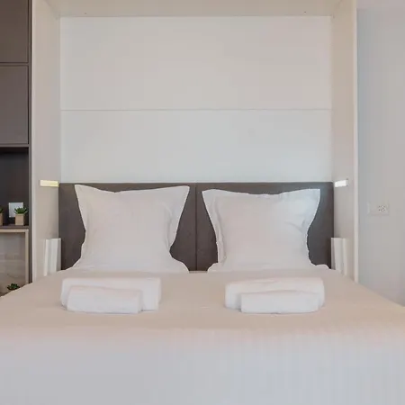 Renove Avec Vue Imprenable Sur Les Alpes * クラン