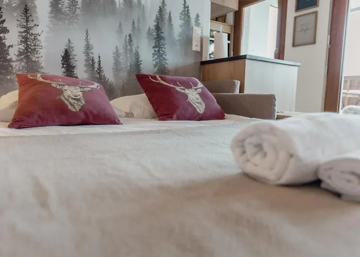 Renove Avec Vue Imprenable Sur Les Alpes アパート