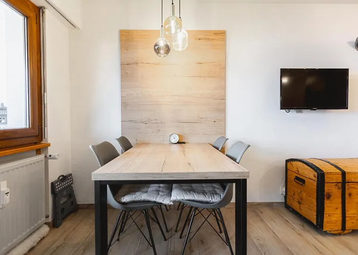 Rénové Avec Vue Imprenable Sur Les Alpes