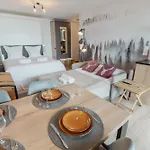 Renove Avec Vue Imprenable Sur Les Alpes Apartment *
